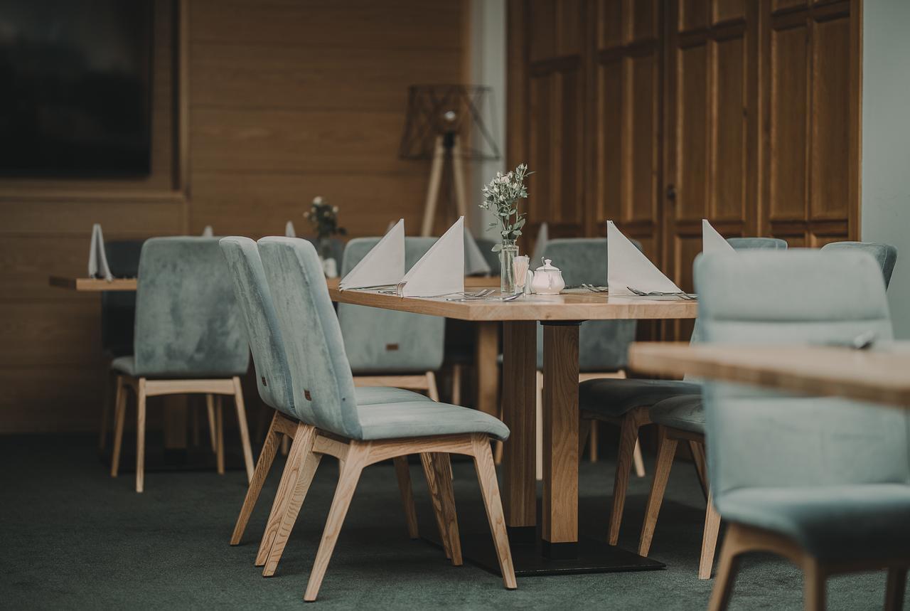 Miłosław Hotel Restaurant Boss מראה חיצוני תמונה