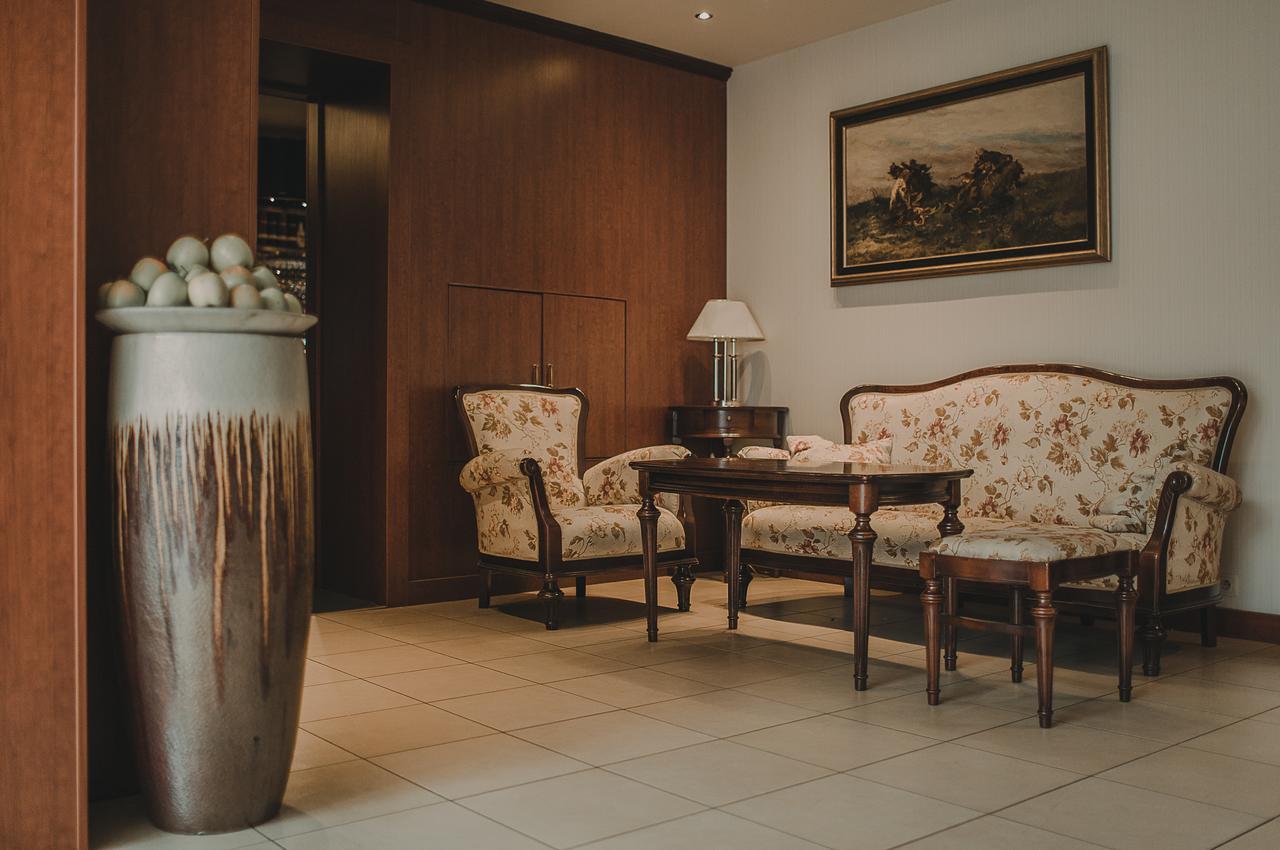 Miłosław Hotel Restaurant Boss מראה חיצוני תמונה
